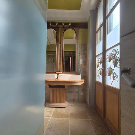 D'hote Vitrail 3* Moux